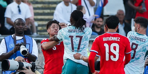 Mondiali: il Portogallo batte il Cile 2-1 in amichevole, Leao espulso