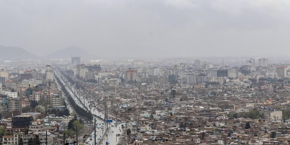 Afghanistan, 13 morti in raid aerei pakistani al confine