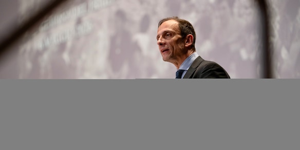 Le Regioni chiedono al governo il rinvio dell'esame del Piano casa