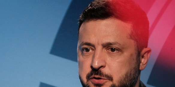 Zelensky, barbarie russa sul monastero di Kiev, attacco a comunità cristiana