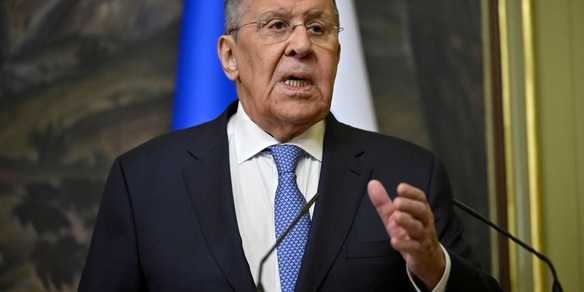 Lavrov, 'quella di Zelensky è diplomazia da megafono'