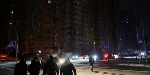 Attacco missilistico su Kiev, udite esplosioni in città