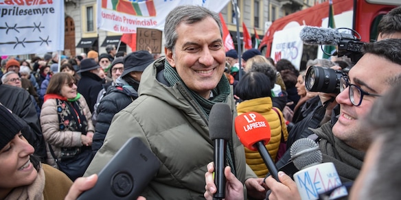 Calabresi, il mio libro nato da un incontro con gruppo di maturandi