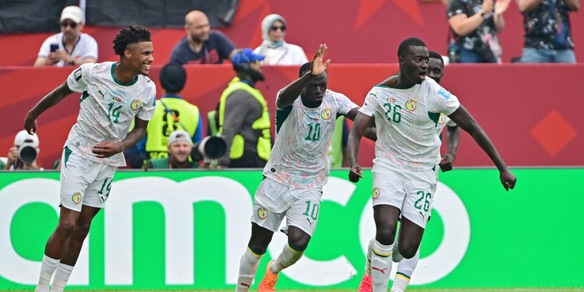 Il Senegal batte 5-0 l'Iraq e sogna i sedicesimi