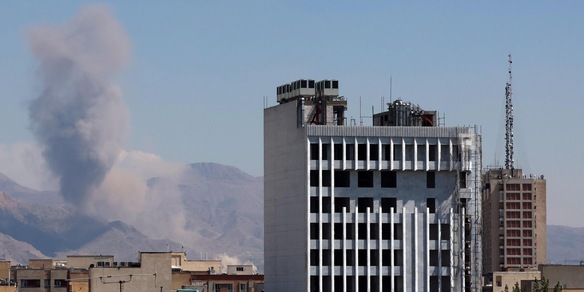 Axios, attacchi Usa contro obiettivi Iran nello stretto di Hormuz