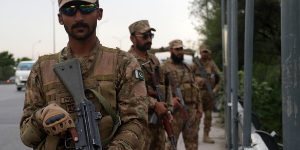 Pakistan, 'raid contro militanti Afghanistan, 25 morti'