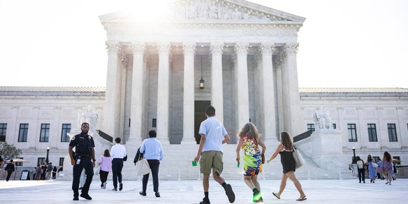 La Corte Suprema Usa contro Trump, mantiene lo ius soli
