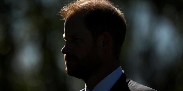 Salta invito Harry a Buckingham Palace, 'risposta tardiva del duca'