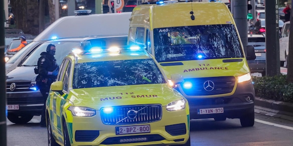 Incendio in un edificio al centro di Bruxelles, morti e dispersi