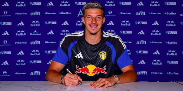 Muharemovic al Leeds, è ufficiale: la Juve incassa 20 milioni dalla cessione del Sassuolo