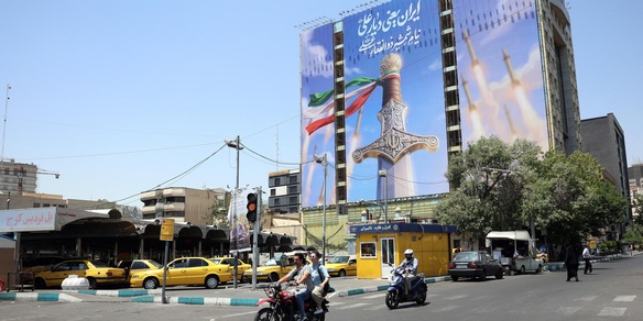 Kuwait, l'Iran prende di mira siti civili e infrastrutture vitali