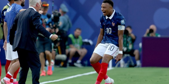 Mondiali: Mbappé ringrazia Deschamps, 'dovevamo darti un finale migliore'