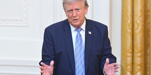 Trump al Congresso, 'estendere anche all'Iran la legge sulle sanzioni a Mosca'