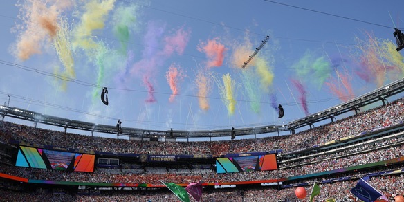 Finale Mondiali con halftime show come al Superbowl, e l'intervallo dura 27'20''