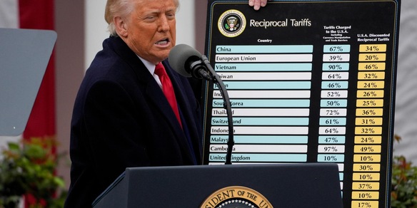 Ft, Trump pronto a imporre nuovi dazi a decine di Paesi da questa settimana