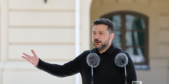 Zelensky rimuove Syrsky da capo delle forze armate, al suo posto Drapatyi