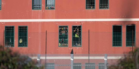 Cappellano del Beccaria, la norma sui minori è un passo indietro