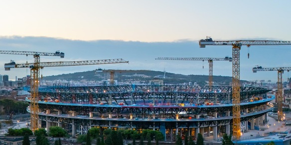 Barcellona, tragedia nel cantiere del Camp Nou: muore un operaio di 54 anni