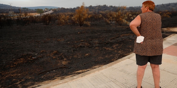 Madrid, incendi hanno bruciato 25.000 ettari, due volte la città di Parigi