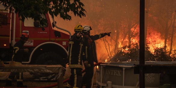 Circa 250mila evacuati negli incendi fra Francia e Spagna