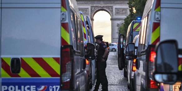 L'accoltellatore di Parigi, 'Allah mi ha mandato per uccidere delle donne'