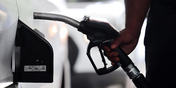 Il petrolio è in calo a New York a 80,93 dollari