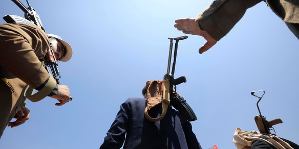 Ministro Yemen, 'Houthi intendono imporre pedaggi nel Mar Rosso'
