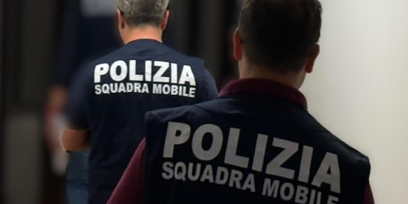 Uccide la madre malata a coltellate, figlio 52enne fermato in attesa pm