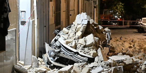 Terremoto Campi Flegrei, Protezione civile '21 feriti, due in codice rosso'