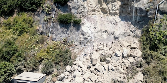 Campi Flegrei, accertamenti Procura sulla messa in sicurezza dei costoni