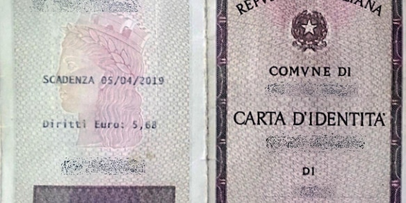 Da oggi la carta d'identità cartacea non è più valida per espatrio