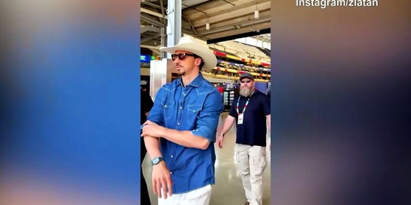 Il messaggio social di Ibra: "Texas Ranger"