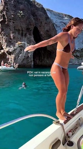 Chiara Pellacani si tuffa... anche in vacanza