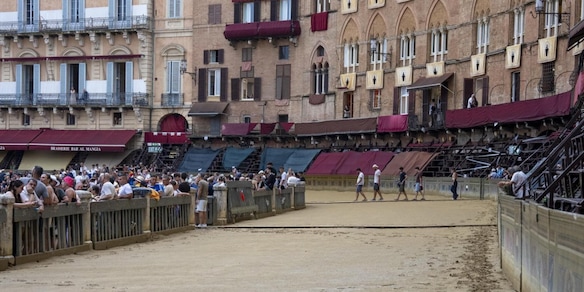 Palio dell'Assunta, sale l'attesa a Siena: orario e dove vedere la corsa in tv e in streaming