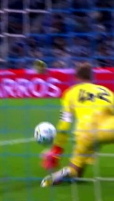 Quando Rodrigo Mora incantava con il Porto contro l'Aston Villa: e quel tocco di mano...