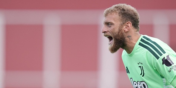 Di Gregorio saluta la Juve: è partito per l'Inghilterra, attesa la firma col Bournemouth