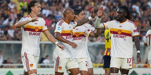 La Roma travolge il Lecce: doppietta di Malen, tris di Soulé e poker di Mora