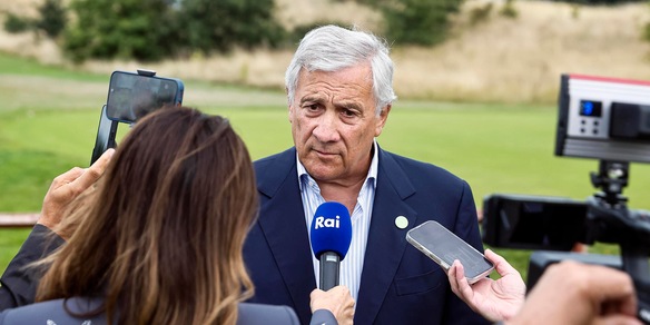 Tajani, 'possibili tentativi d'influenze russe sul voto in Italia'