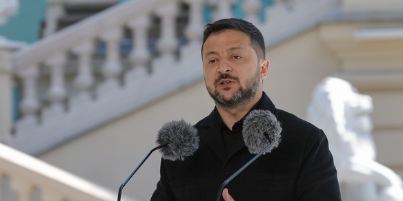 Zelensky a Mosca, 'cessino i raid durante le visite di Witkoff e Kushner'