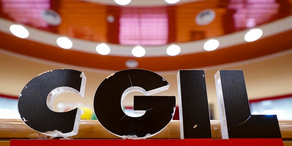 Cgil, pensione anticipata a 64 anni con il Tfr scarica costo sui lavoratori