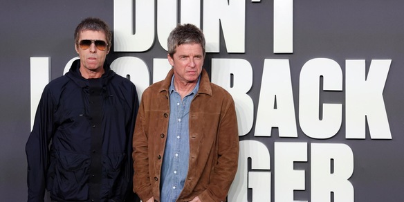 Incassi cinema, sempre in testa Coyote vs Acme, spuntano film Venezia e gli Oasis