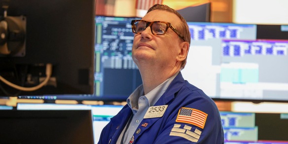 Wall Street apre in calo, Dj -0,27%, Nasdaq -1,28%