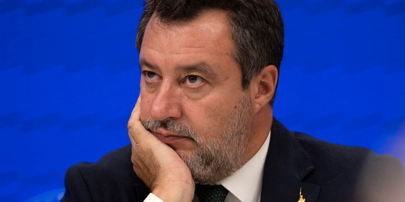 Salvini 'non ho visto il Milan mi hanno detto una schifezza, cade la poesia'