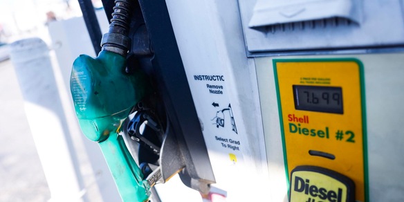 Vola il diesel negli Usa, prezzi al record storico di 6,3956 dollari al gallone