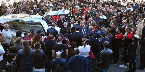 Morta dopo un intervento al naso, due medici a processo a Roma