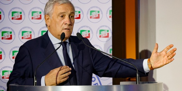 Tajani, vittoria FI sui carburanti, anche nel centrodestra si volevano tassare le imprese