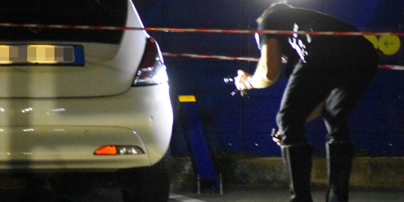 Aggredisce donna e investe due persone a Reggio Emilia, arrestato