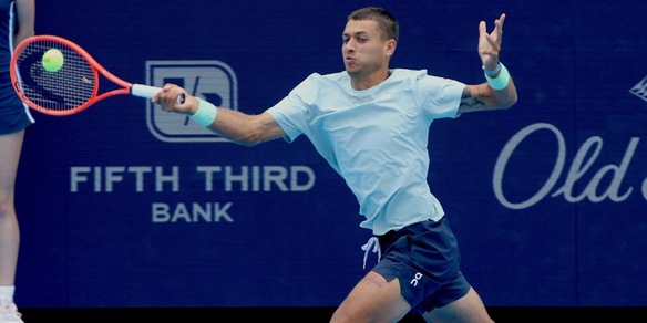 Atp 500 Pechino, Cobolli eliminato all'esordio. A Tokyo avanza Darderi