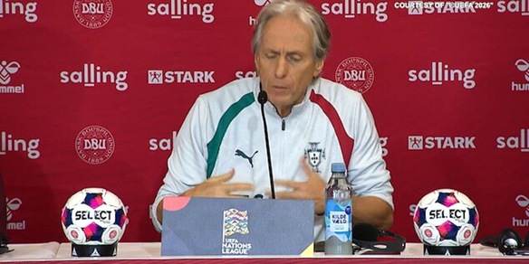 Jorge Jesus attacca CR7: "Comando io"