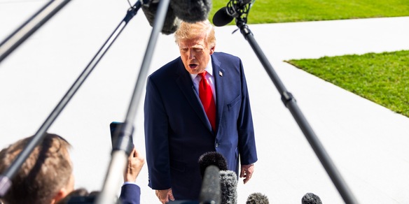Trump, 'potremmo chiedere all'Europa di rilasciare le riserve di diesel'